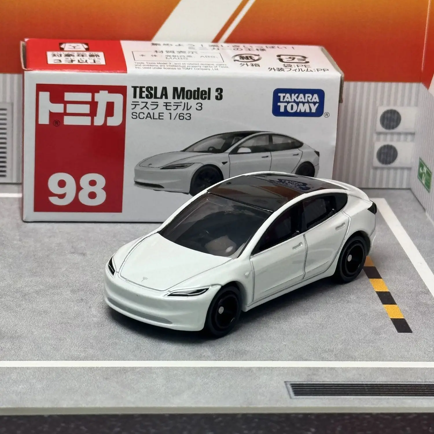 TAKARA TOMY Collectible  No 98 Tesla Model 3 Commemorative Edition Diecast Alloy Car Model Toy Mini Vehicle for Car Enthusiasts
