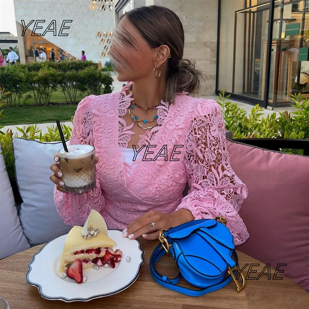 Robe de Rhcourte en dentelle de Santorin, manches longues, col en V, mini robe de cocktail, boîte de nuit, fermeture éclair, zone arrière, rose