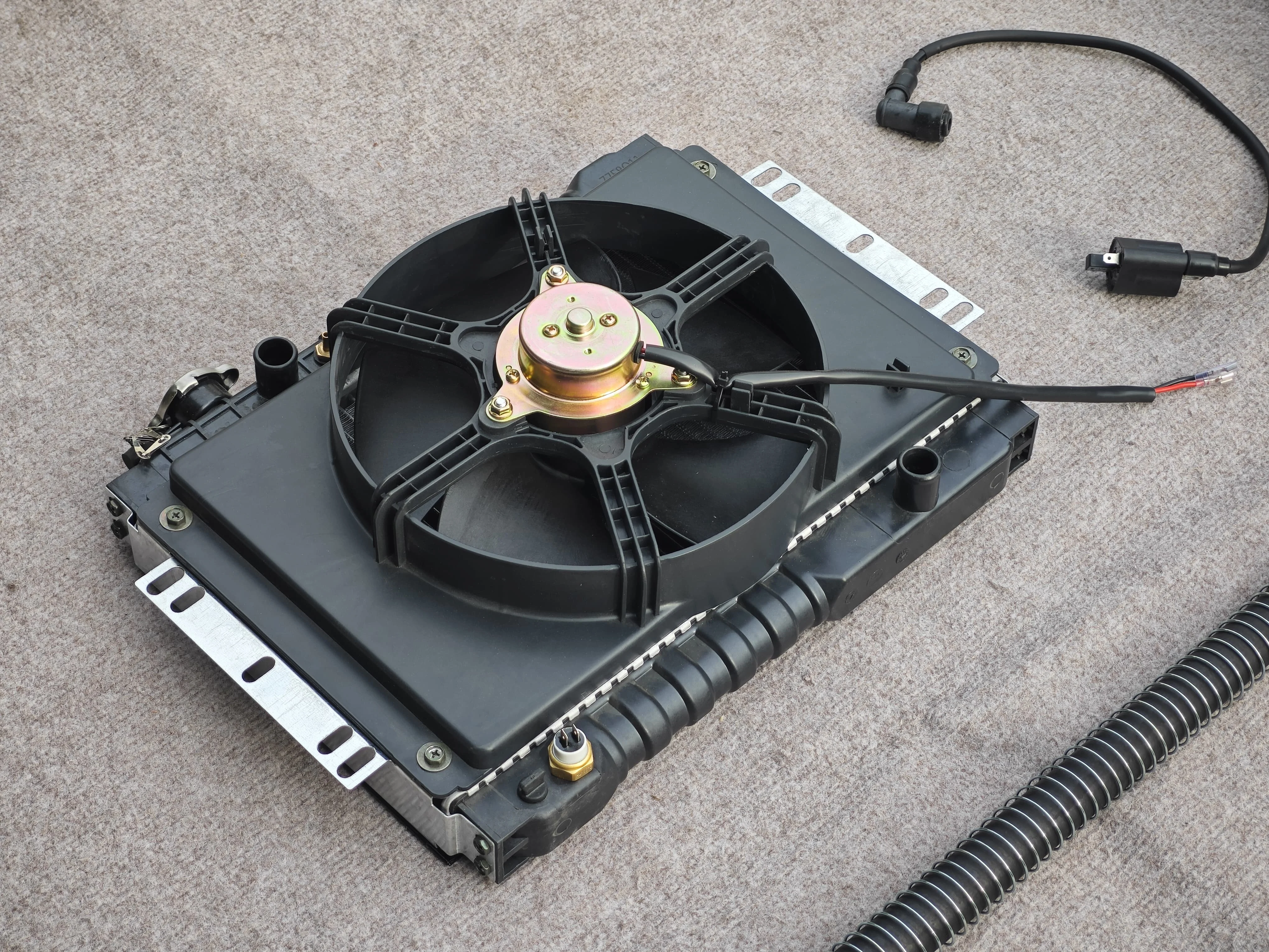 

High-Quality 330cc Air-Cooled Center Axle Motor Starter for Tricycles Motorcycle Engine Part