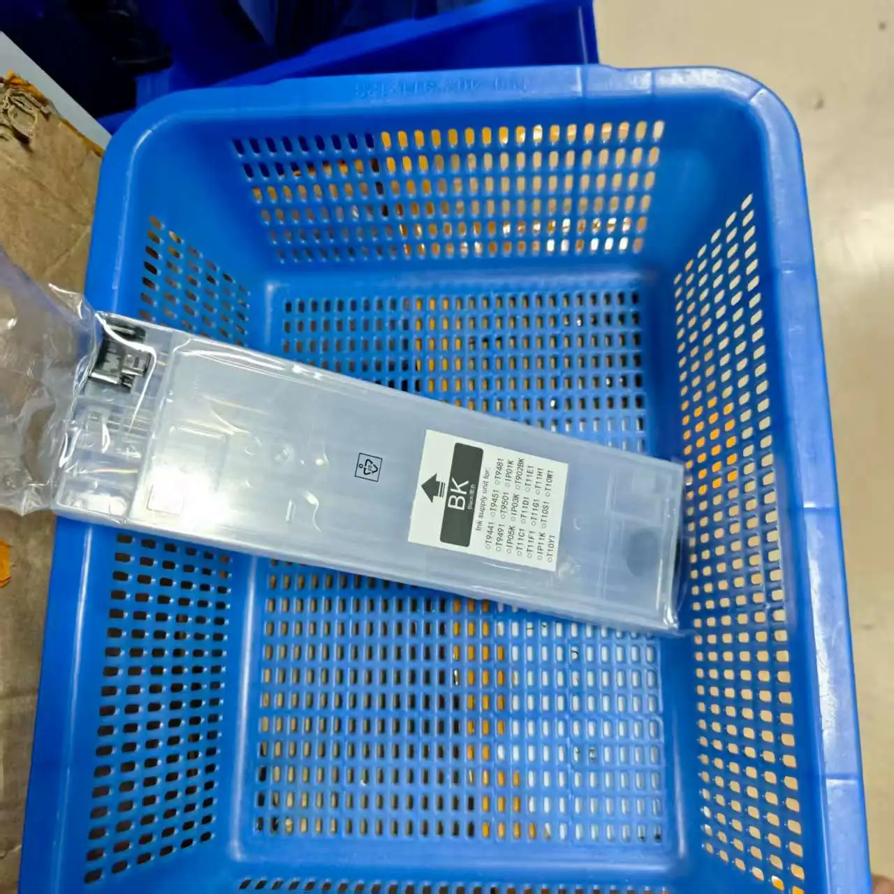 

1set T9451-T9454 CMYK Refillable Ink Cartridge for Epson WorkForce Pro WF-C5290 WF-5210 WF-5710 WF-C5790 BK CMY 320ml