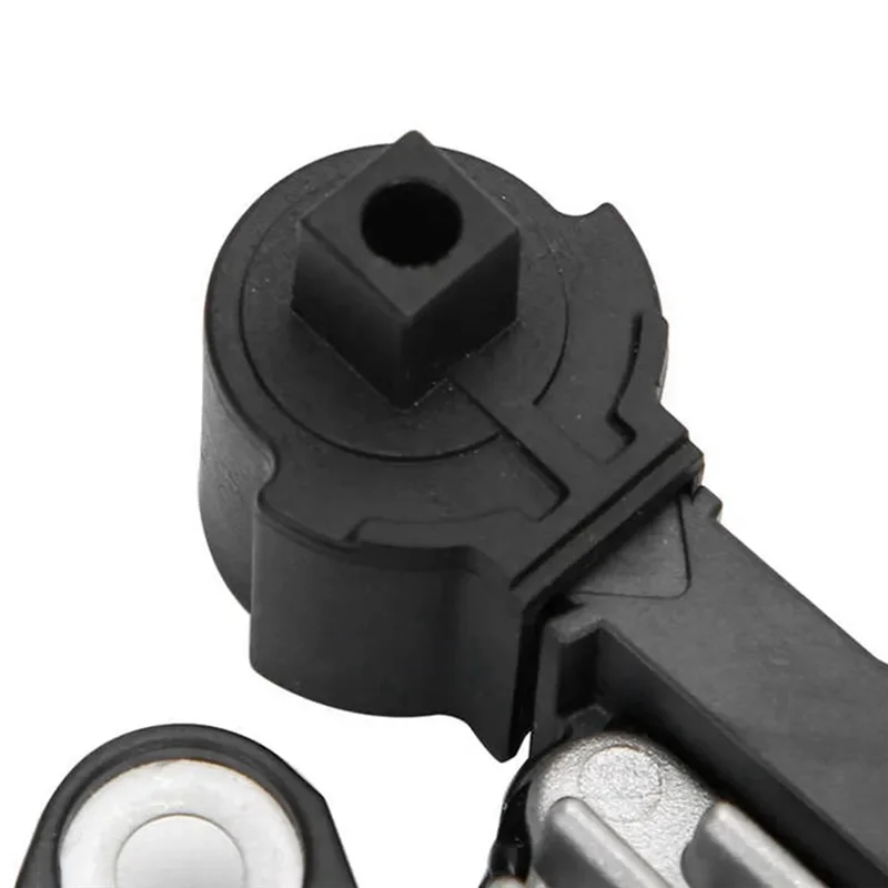 AEF3-ALIN-Type Lternator ตัวควบคุมแรงดันไฟฟ้าอุปกรณ์เสริมสําหรับ Mercedes-Benz F00M346008 F00M346021 F00M346037