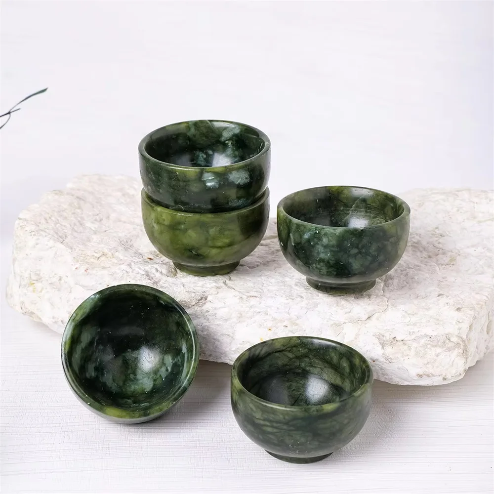 Natural crystal Xiuyan jade teacup South jade jade shot glass Kung fu teacup tea set handicrafts desktop decoration