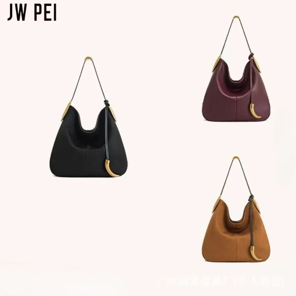 

JW Wandering Bag 2025 New Matte Fashion Metal Decoration Single Shoulder Underarm Bag Large Capacity Tote Bag for Women