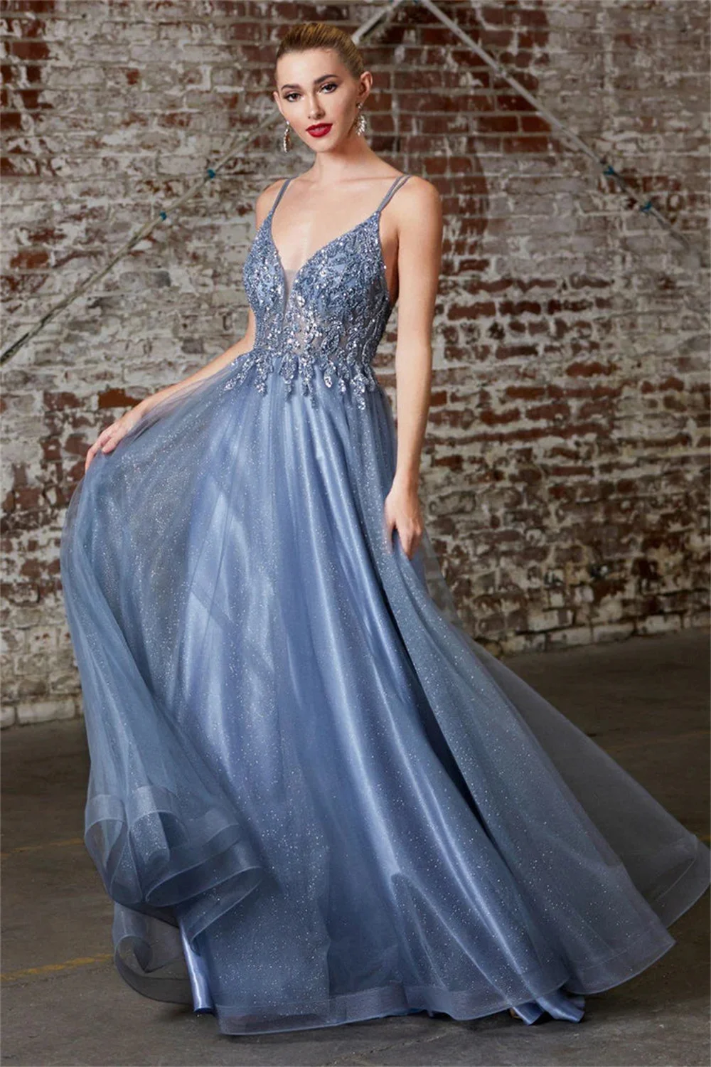 Tulle Spaghetti Straps V-Neck Prom Dresses Lace Appliques Sheer Corset Sleeveless Formal Ball Gowns A-line Long Evening Gowns