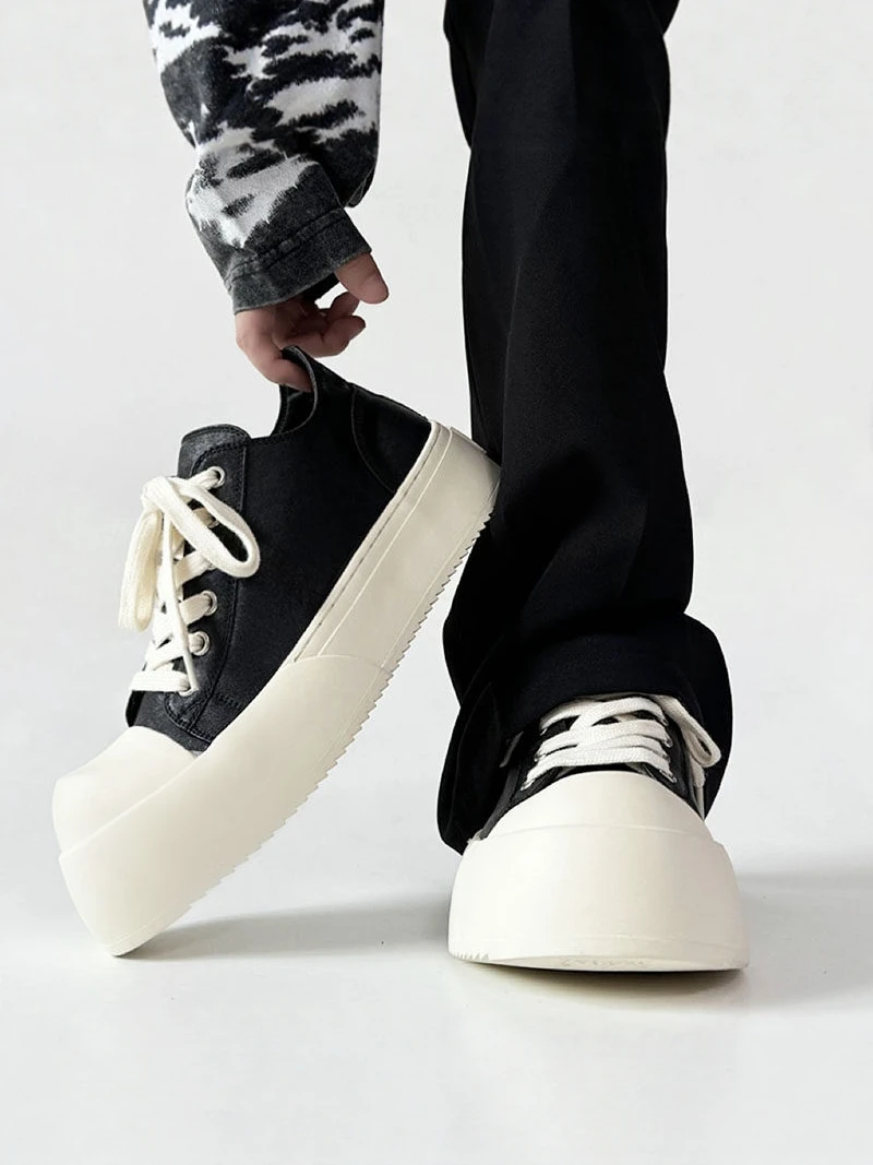 

Men's Casual Sports Shoes 2026 New Style Summer High-End Thick Bottom Large Head Shoes Leather Upgraded Version