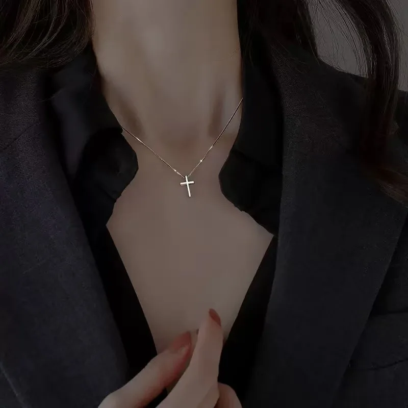 925 Sterling Silver Necklace Cross Pendant Women's Simple Design Temperament Wholesale Clavicle Chain Women's Jewelry