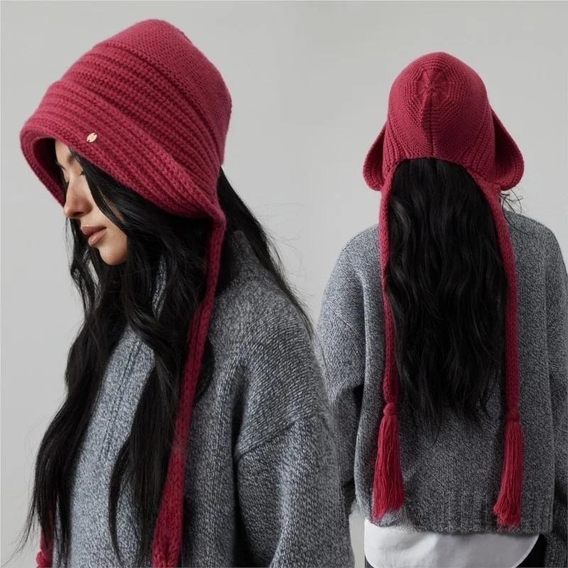 A braided wild rose red thick warm hat knitted to make little girl's face better