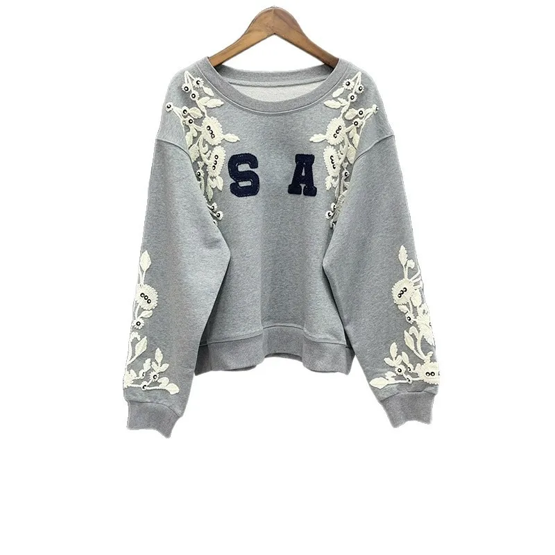 Women's Flower Embroidered Sports Shirt Round Neck Long Sleeved Letter Patch Pullover Loose Casual Women's Gray Sports Top
