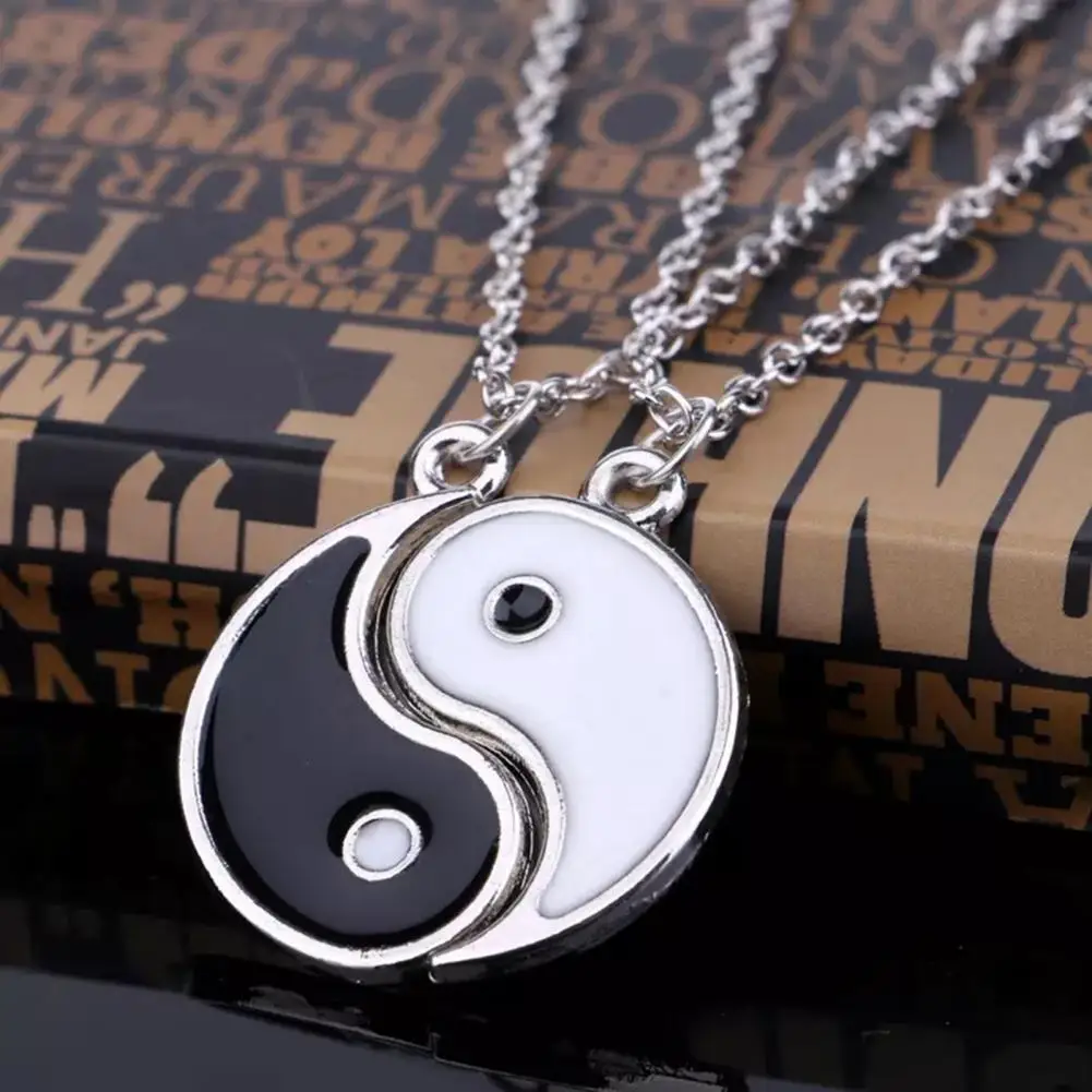 1 Pair Tai Chi Yin Yang Couple Necklace Alloy Unisex Necklace Tai Chi Pendants for Women Lover Choker Necklace For Men Women