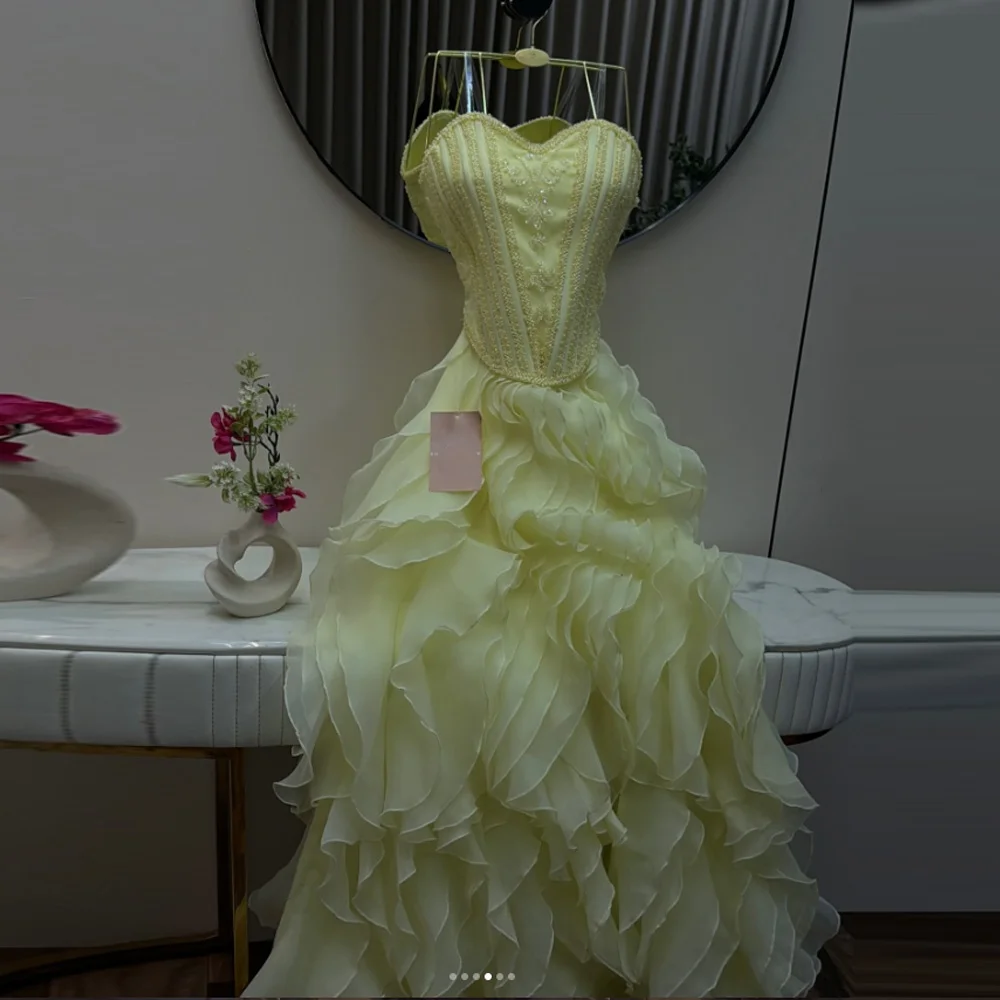 

Fashion Pleat A-line Floor Lewngth Prom Gowns Sleeveless Sltraples Yellow Strapless Evening Dresses Party Dress Customized