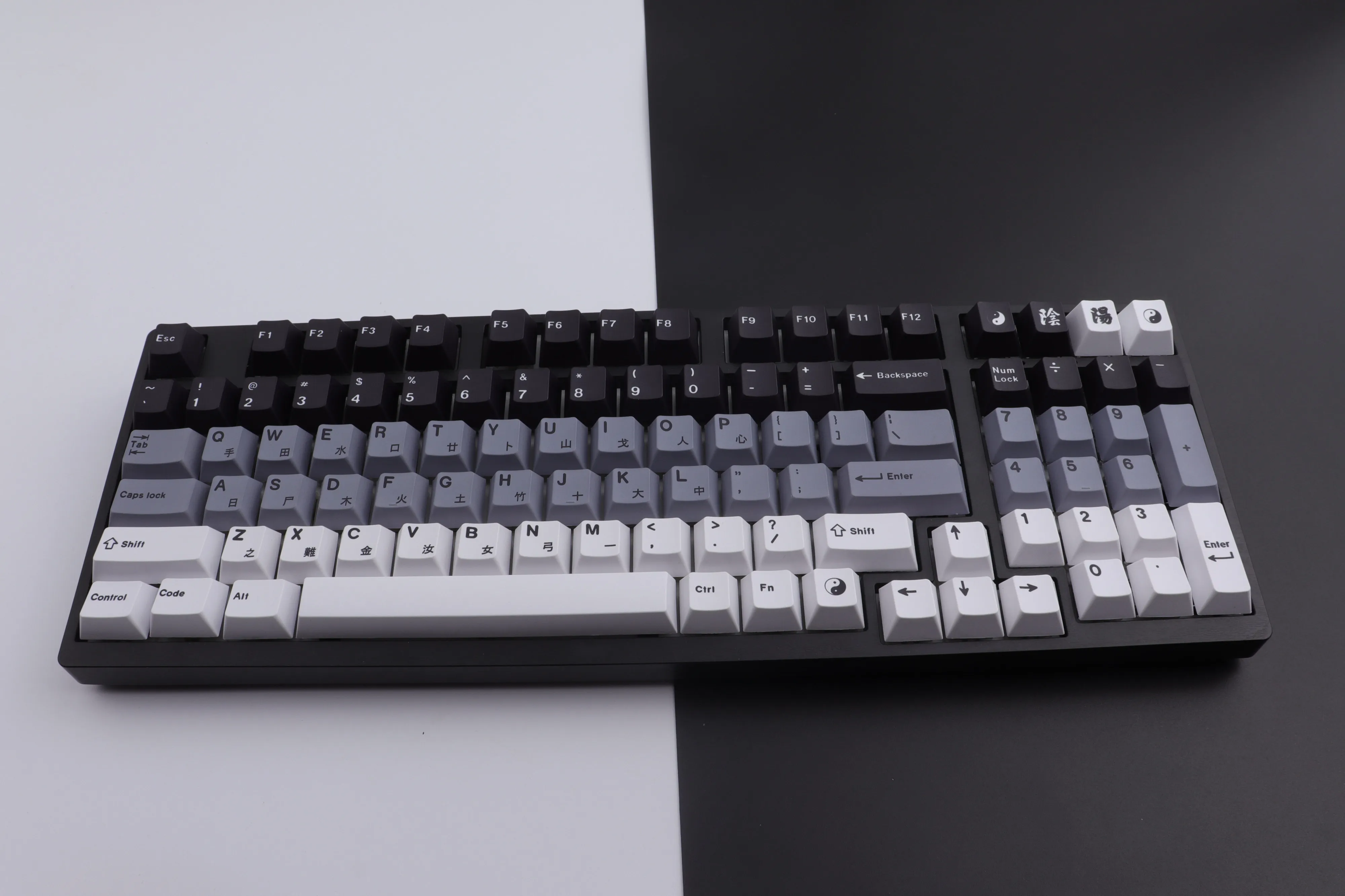 Gmk yin yang Klatsch-Tasten kappe, 129 Tasten Tasten kappen Kirsch profil Farbstoff-Sub personal isierte Tasten kappen für mechanische Tastatur