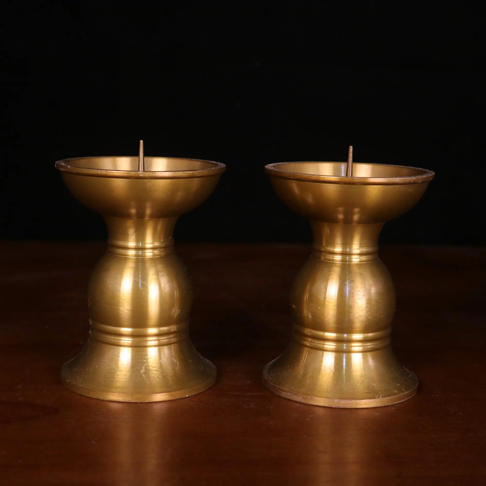 

4"Tibetan Temple Collection Old Brass Dark brown Bowl shape oil lamp Candlestick A pair Amass wealth Ornaments Town house