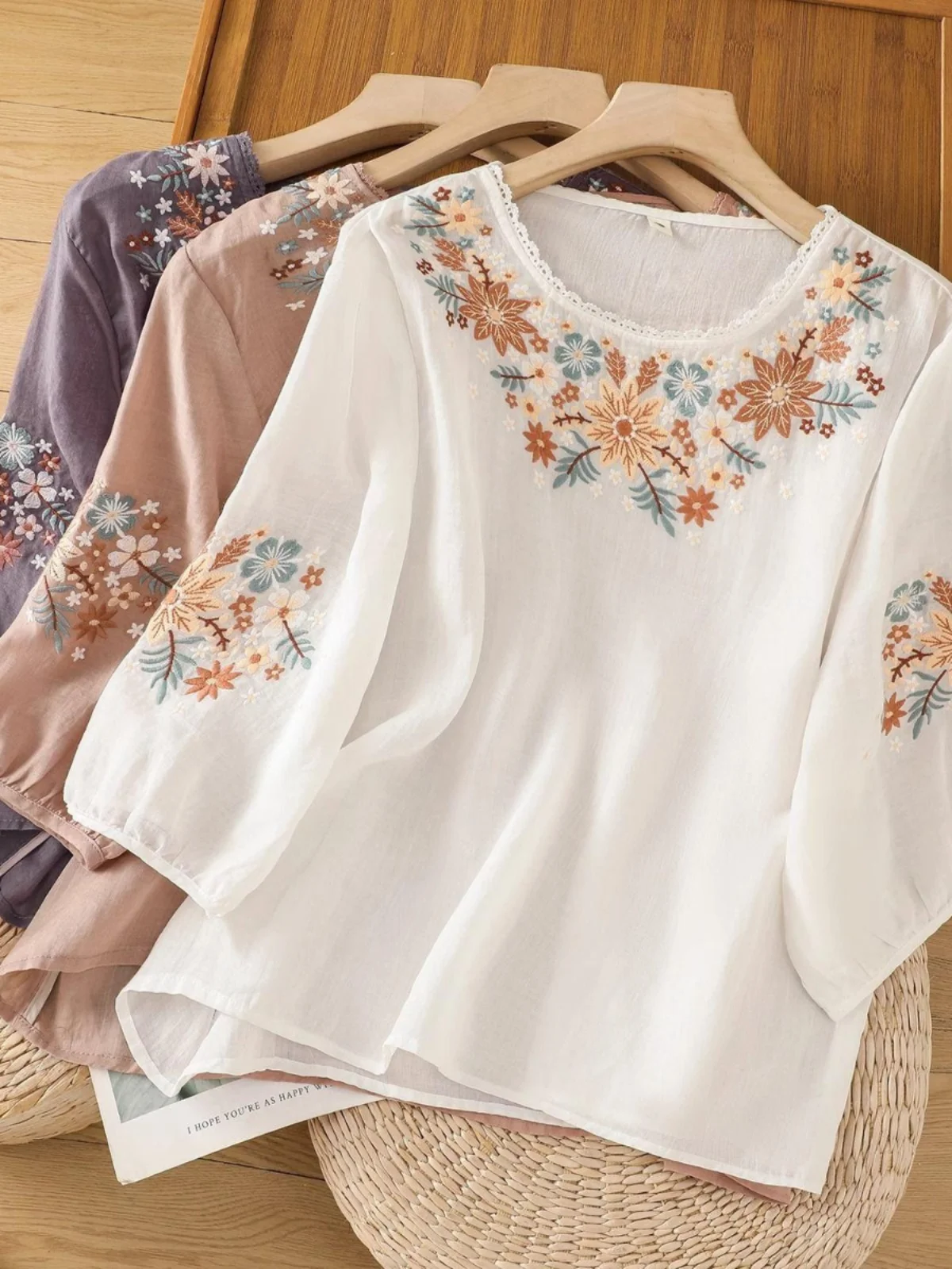 

Spring Summer Cotton Linen Embroidered Top Chinese Sle Five-Quarter Sve Overhead Versatile Slimming Faionable T-irt