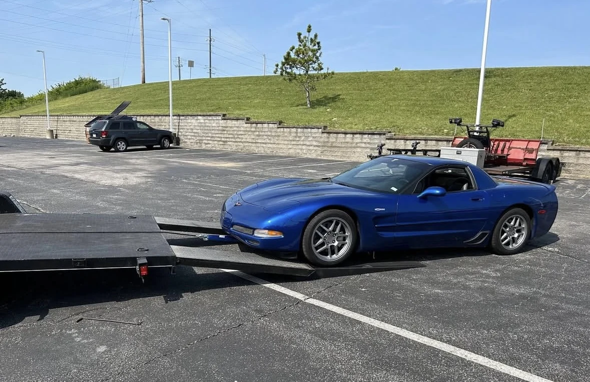 

74'' Customizable Lightweight Tow Ramps Low Profile Foam Car Ramps for Towing and Transportation Trailer Ramp