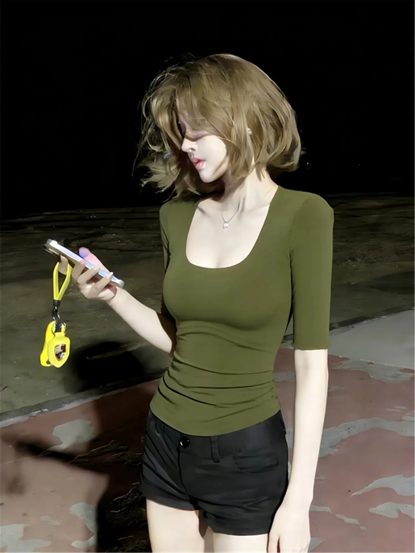 

Sexy Green Five-Quarter Sleeve U-Neck T-Shirt Women's Slim Fit Short Top Breathable Comfortable Korean Style Summer Shirt