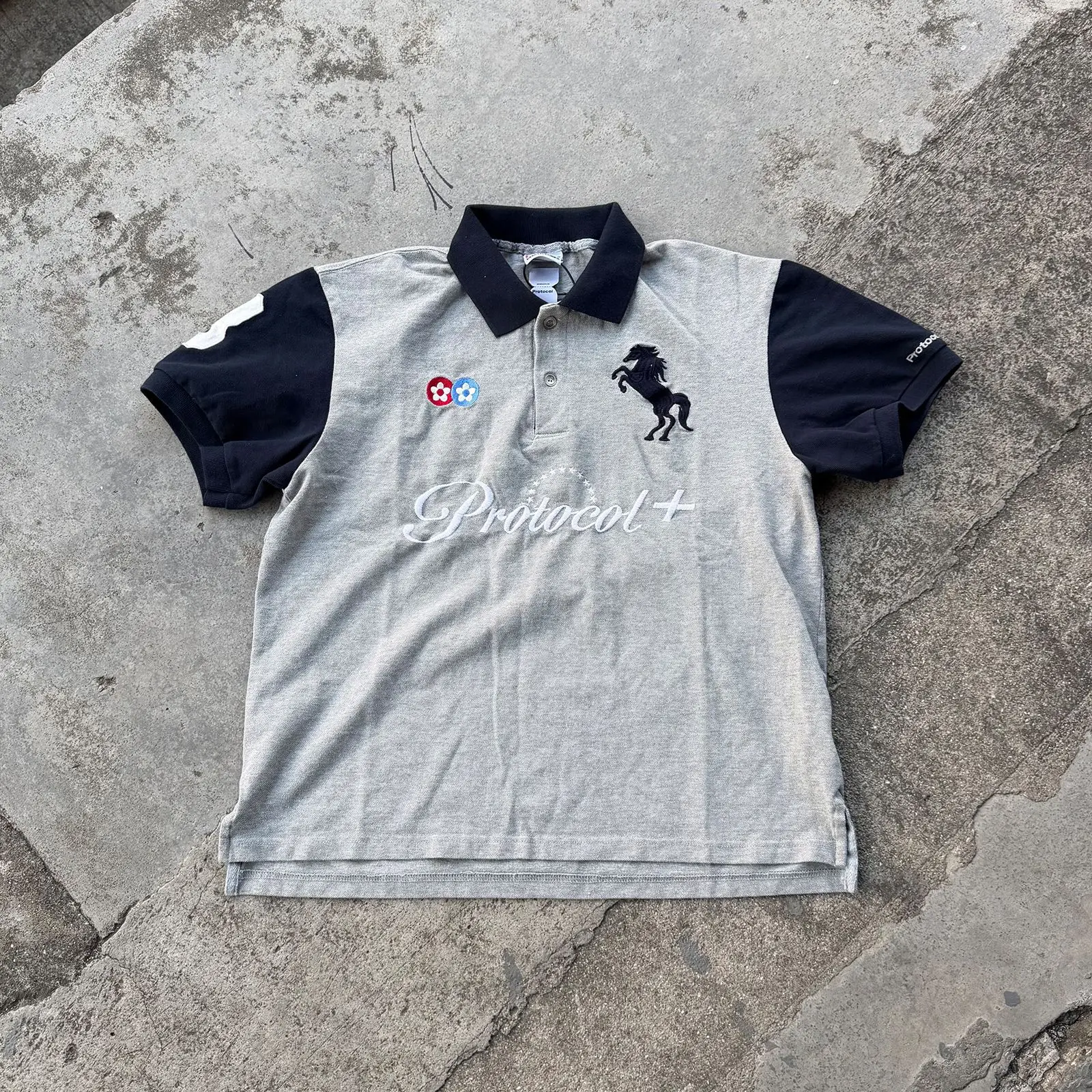 

Protocol Index 2026 Vandythepink Limited Edition Collaboration Design - Racing Horse Logo Colorful Short-Sleeved Polo Shirt