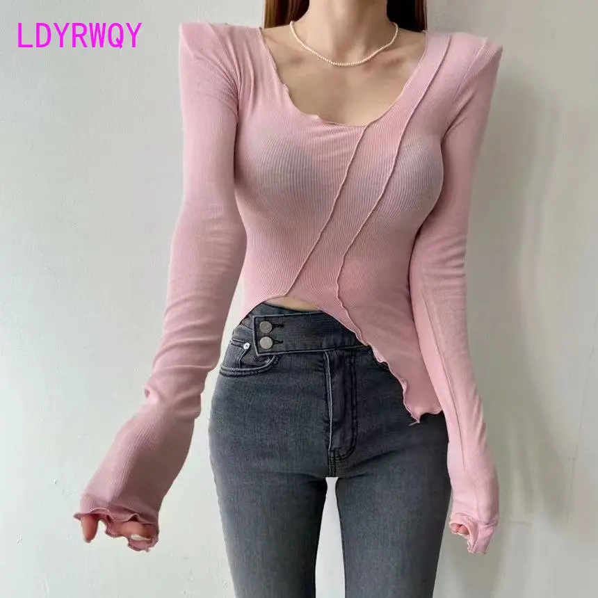 

South Korea 2022 autumn winter new sexy slim body solid color agaric side slit shoulder pads long sleeve base T-shirt woman