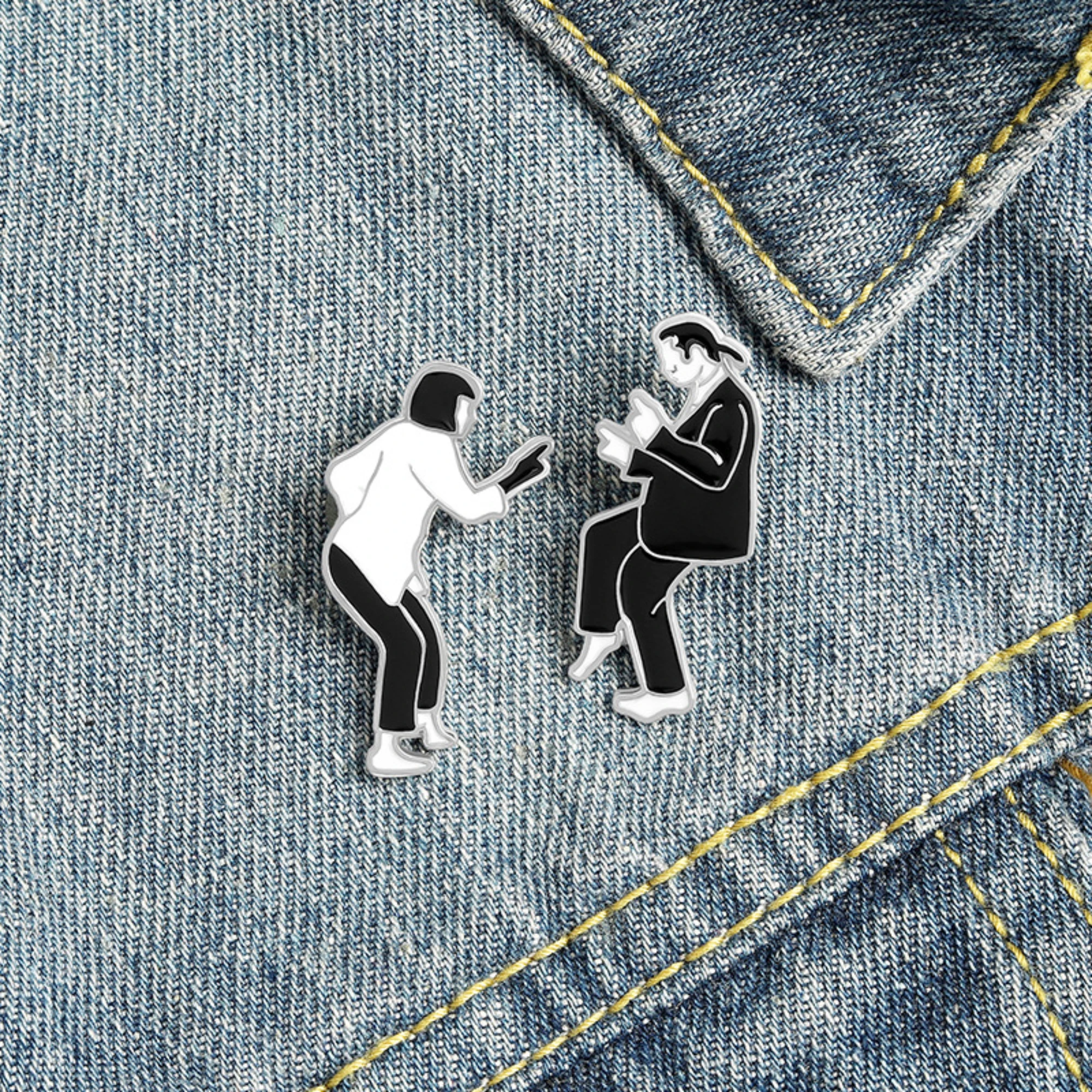 Black And White Punk Brooch Vulgar Novel Pulp Fiction Character Pin Baked Enamel Collar Brooch