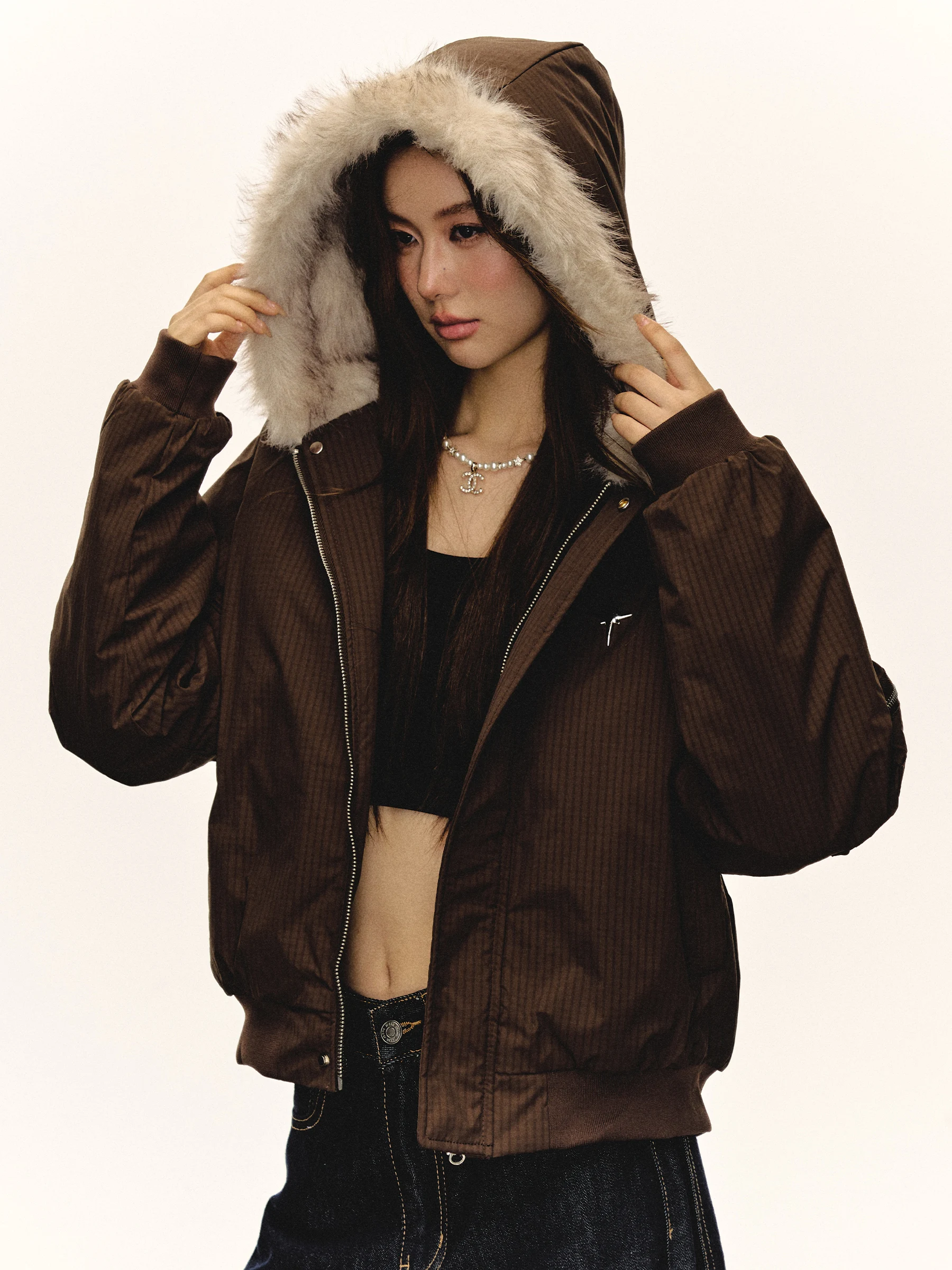 

Aaisup женское хлопковое пальто-манто с меховым воротником и капюшоном, свободное теплое зимнее новое пальто в Корейском стиле, длинная молния