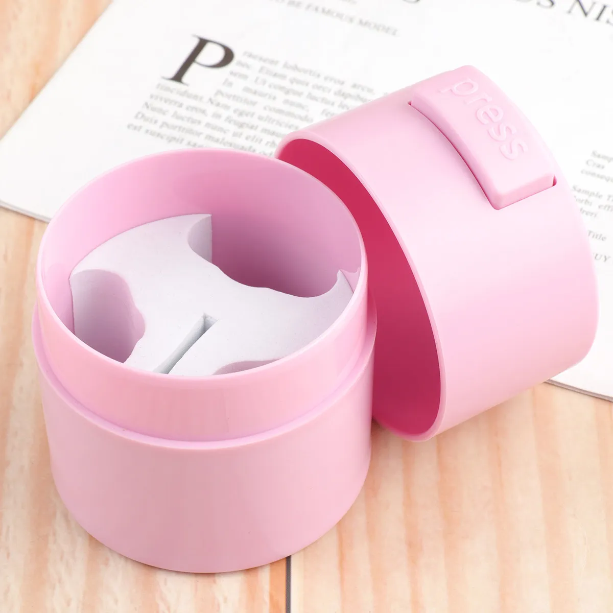 1Pcs Eyelash Glue Storage Case Portable Press Type Dehumidifying Container Large Capacity for Eyelash Extension Glue