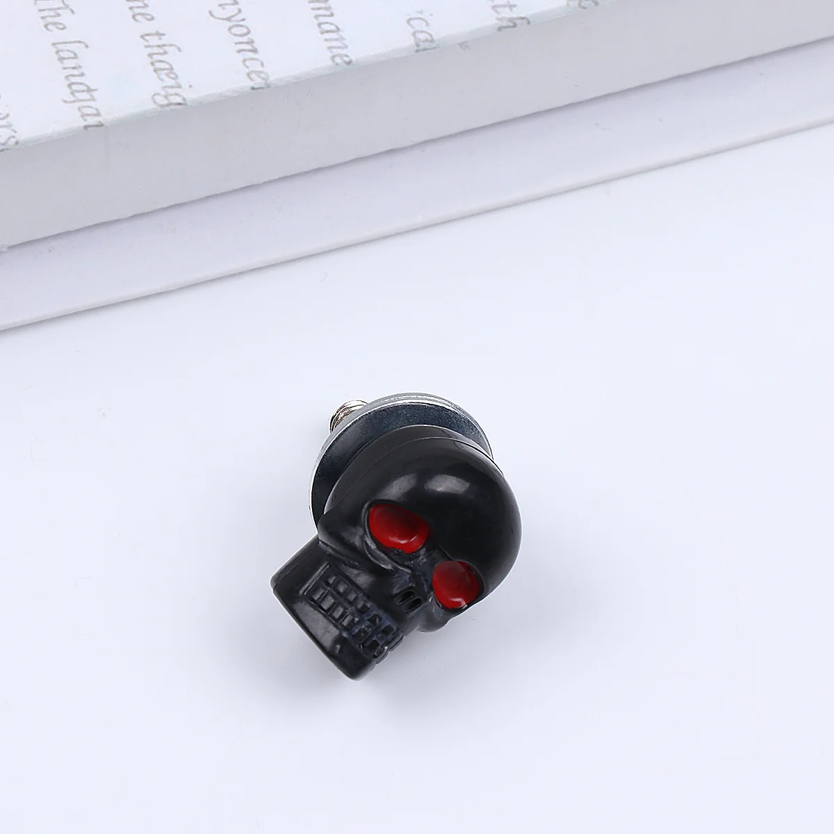 

6Pcs Skull Head Screw Motorbike Refitting Professional Accessories Durable Smooth Texture Portable Compact Motorbike License