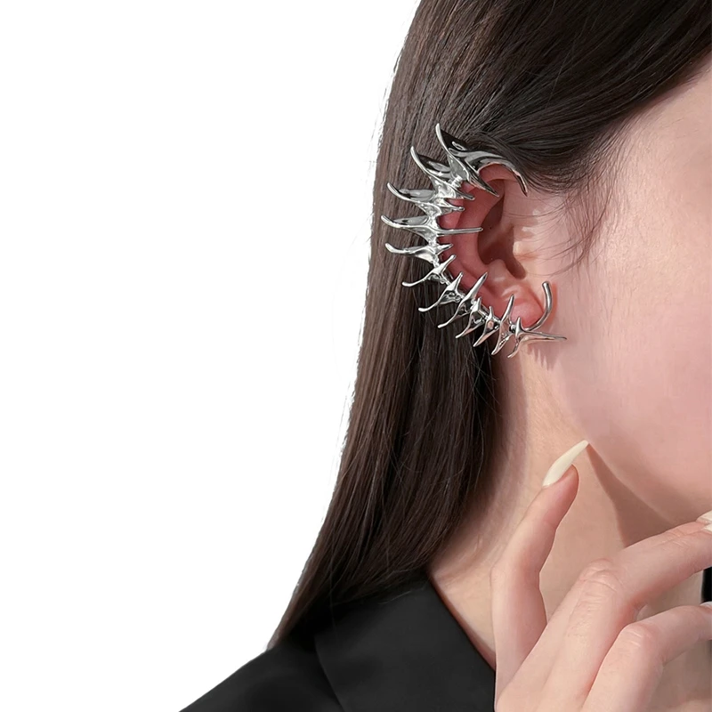 Punk Design Metal Personality Clip Stud Earrings for Women Men girl Goth Ear Bones Clip INS Fashion Ear Jewelry Gift