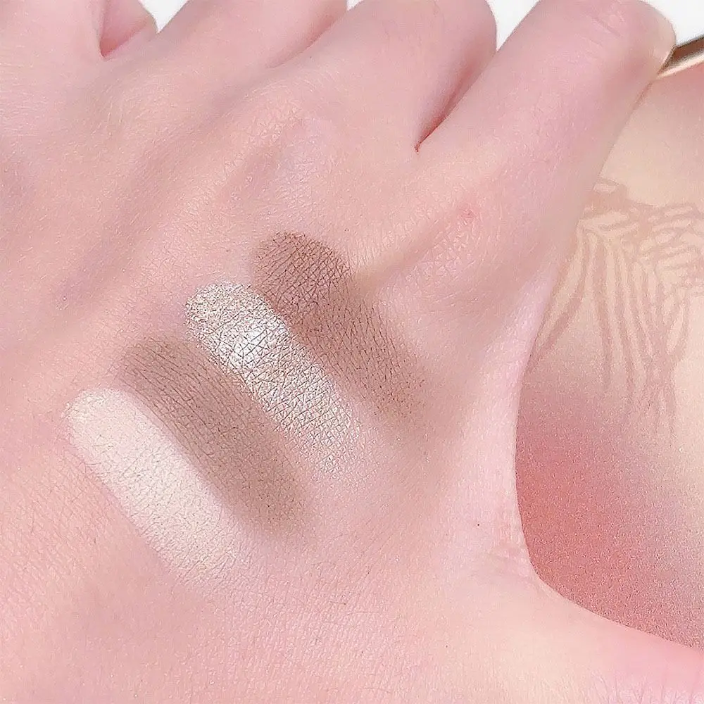 

4 Colors Stereoscopic Grooming Palette Matte Lasting Glow Brighten Highlighter Shadow Tray Natural Cosmetics Comprehensive Tray