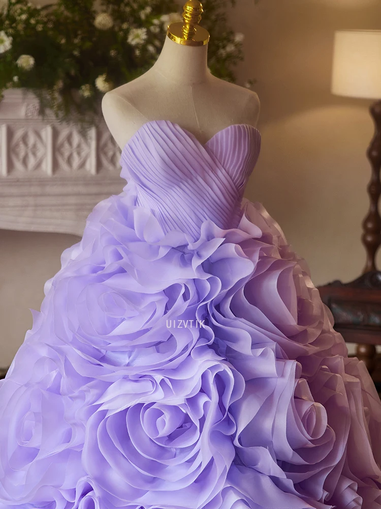 보라색 웨딩 드레스 여성 우아한 공주 긴 프롬 이브닝 파티 가운 럭셔리 꽃 장식 스트랩리스 볼 가운 신부 드레스