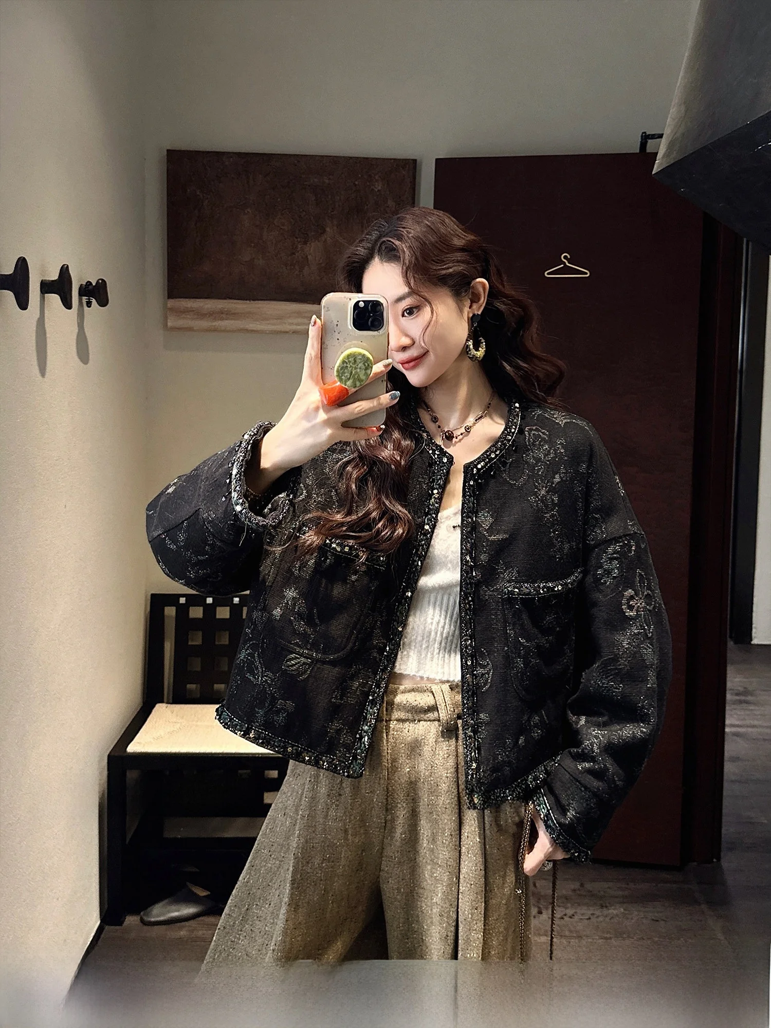 

Новая женская куртка Sanji Bla Flower ручной вязки из джинсовой пряжи с наполнителем, теплая хлопковая, с длинными рукавами, в китайском стиле