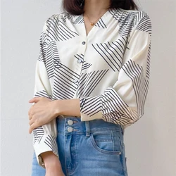 Women Silk Shirt 100% Mulberry Silk 20 momme Heavy White Black Geometry Printed V Neck Buttons Down Long Sleeve Top Blouse M1074