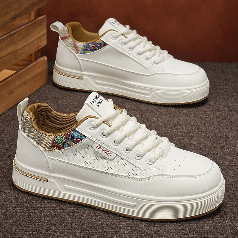 2026 New Men's Casual Sneakers Spring and Autumn Lightweight Retro Breathable Non Slip Student Sports Shoes for Everyday Wear