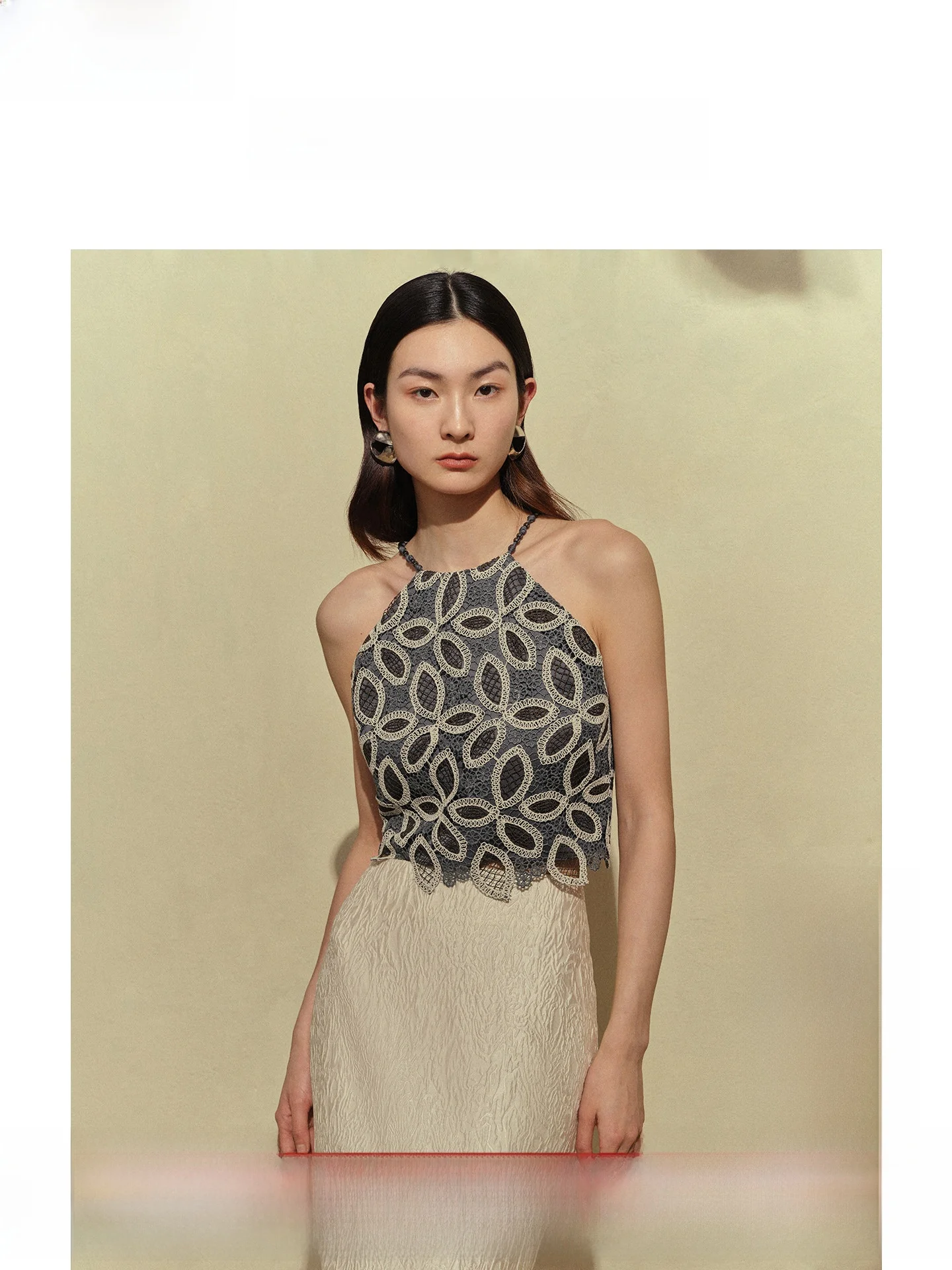 

Spicy Lace ter Ne Vest Women's Summer Design Sensation ence Hanging Neles Girl ort Sve round Ne Casual...