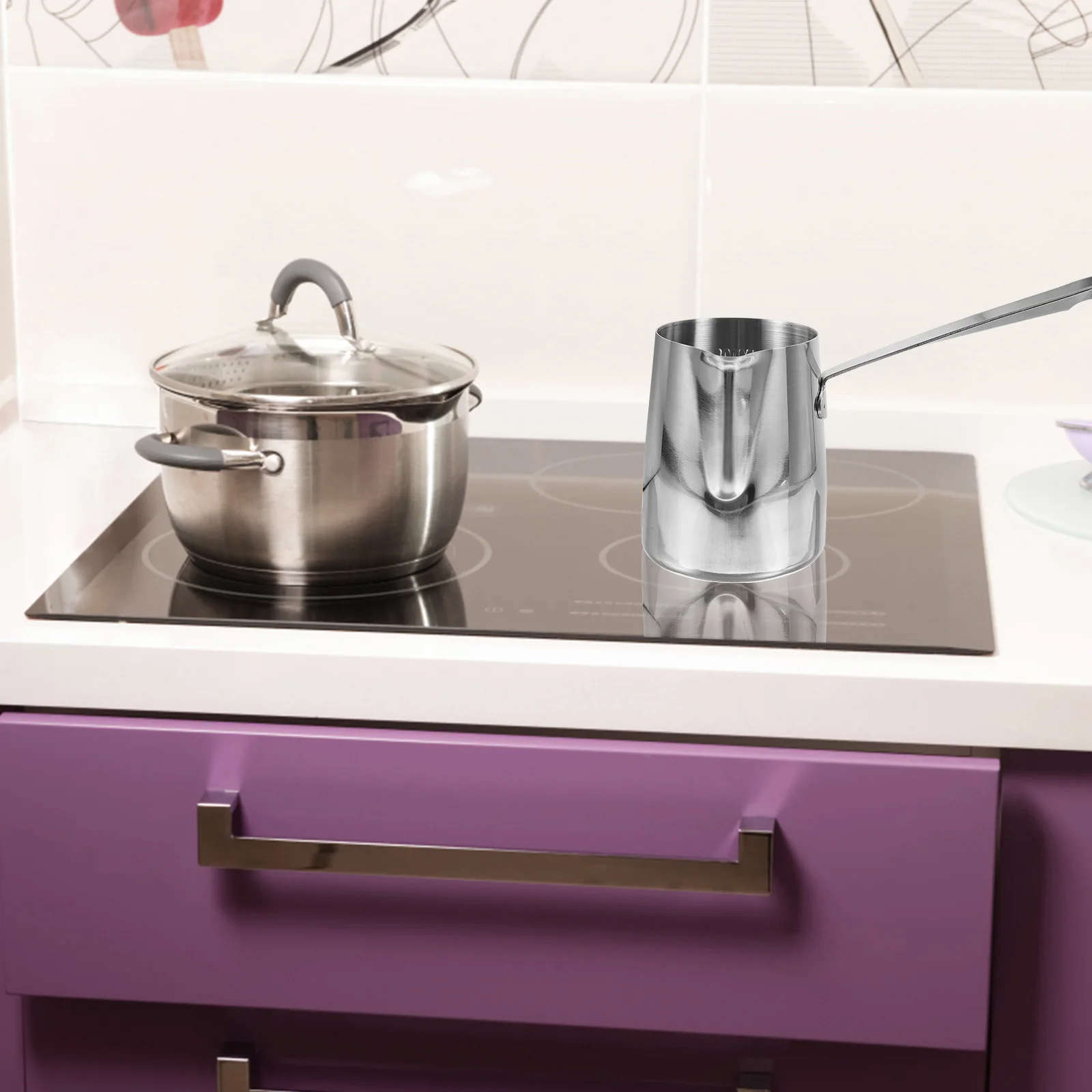 

1pc Stainless Steel Milk Pitcher Long Handle Coffee Frothing Jug With Scale Heat Resistant Kitchen Coffee Accessories Home