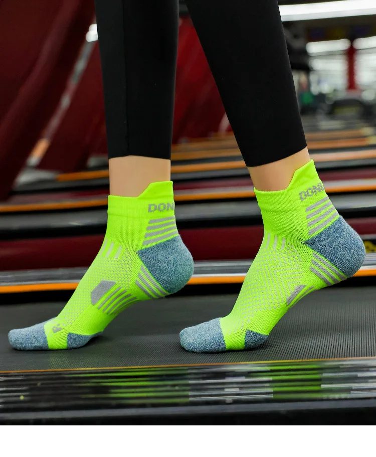 3 Paar Marathon-Socken für Herren und Damen, professionelle Sport-Knöchel-Laufsocken, verdickter, gepolsterter Schlauch, niedrig geschnitten, Fitness, kurze Socken aus Mesh – Detail 16