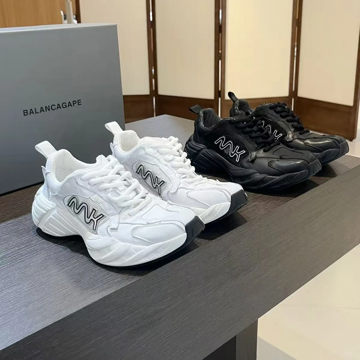 

Мужская и женская дышащая спортивная обувь для пар с сеткой, уличная мужская и женская спортивная обувь на толстой подошве с увеличенным размером для отдыха