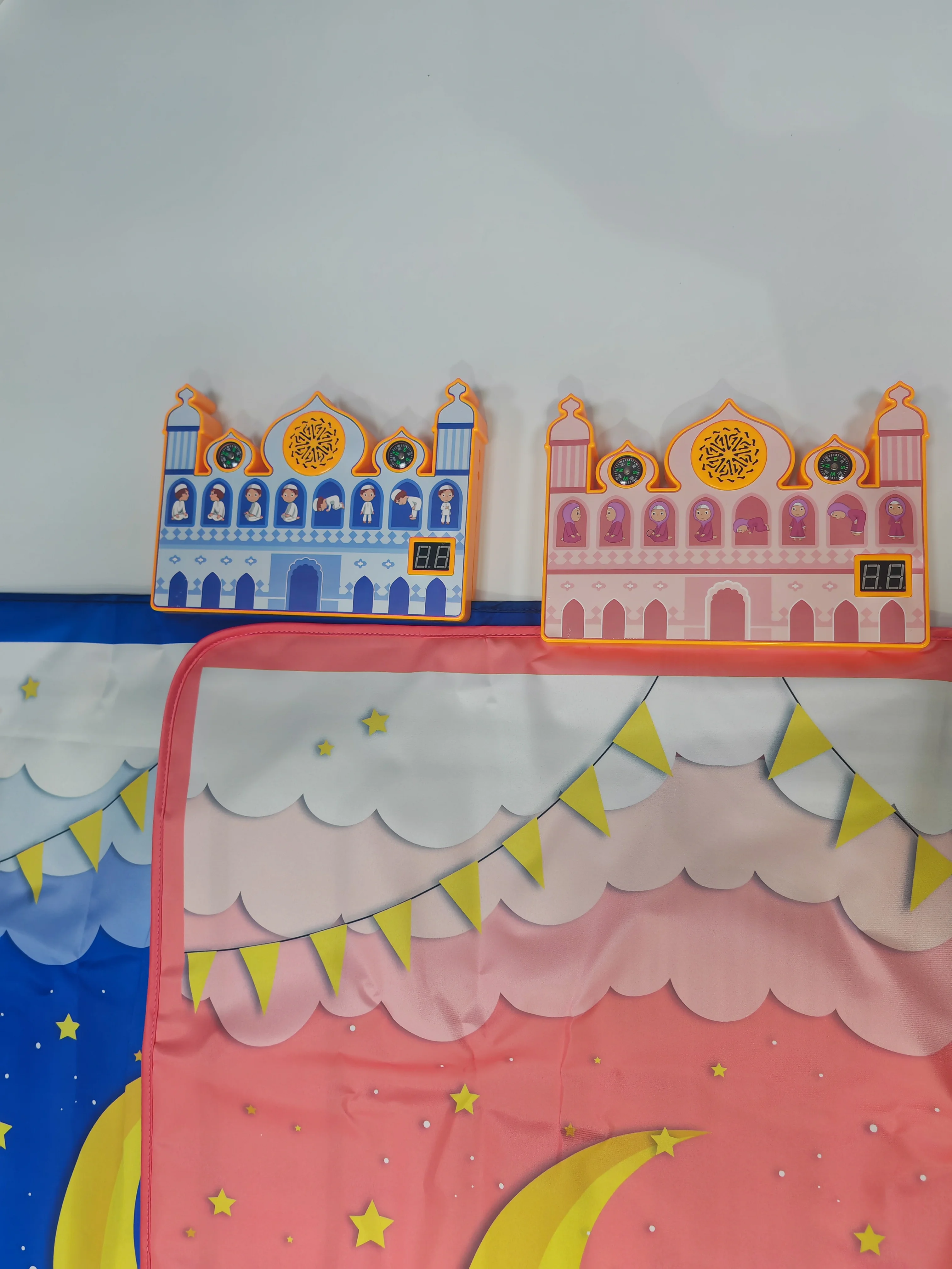 سجادة صلاة تفاعلية إلكترونية ذكية مكونة من 15 لغة فرنسية للأطفال لتعلم ألعاب الأطفال الإسلامية المخصصة