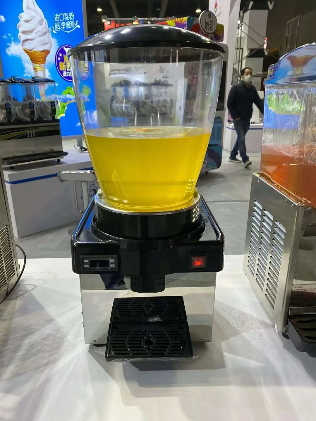 Grote Ronde Tank 19l Enkele Smaak Sap Koude Drank Dispenser Machine