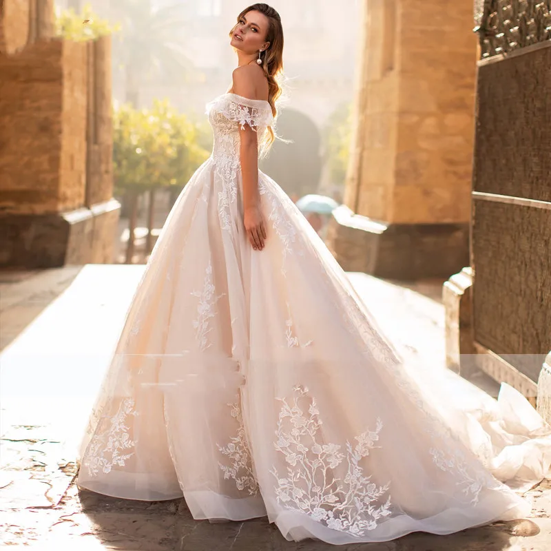 Luxury vestido de novia 2023 Sweetheart Lace Up Ball Gown Wedding Dresses Backless Bead Appliques Court Train Bridal Dress