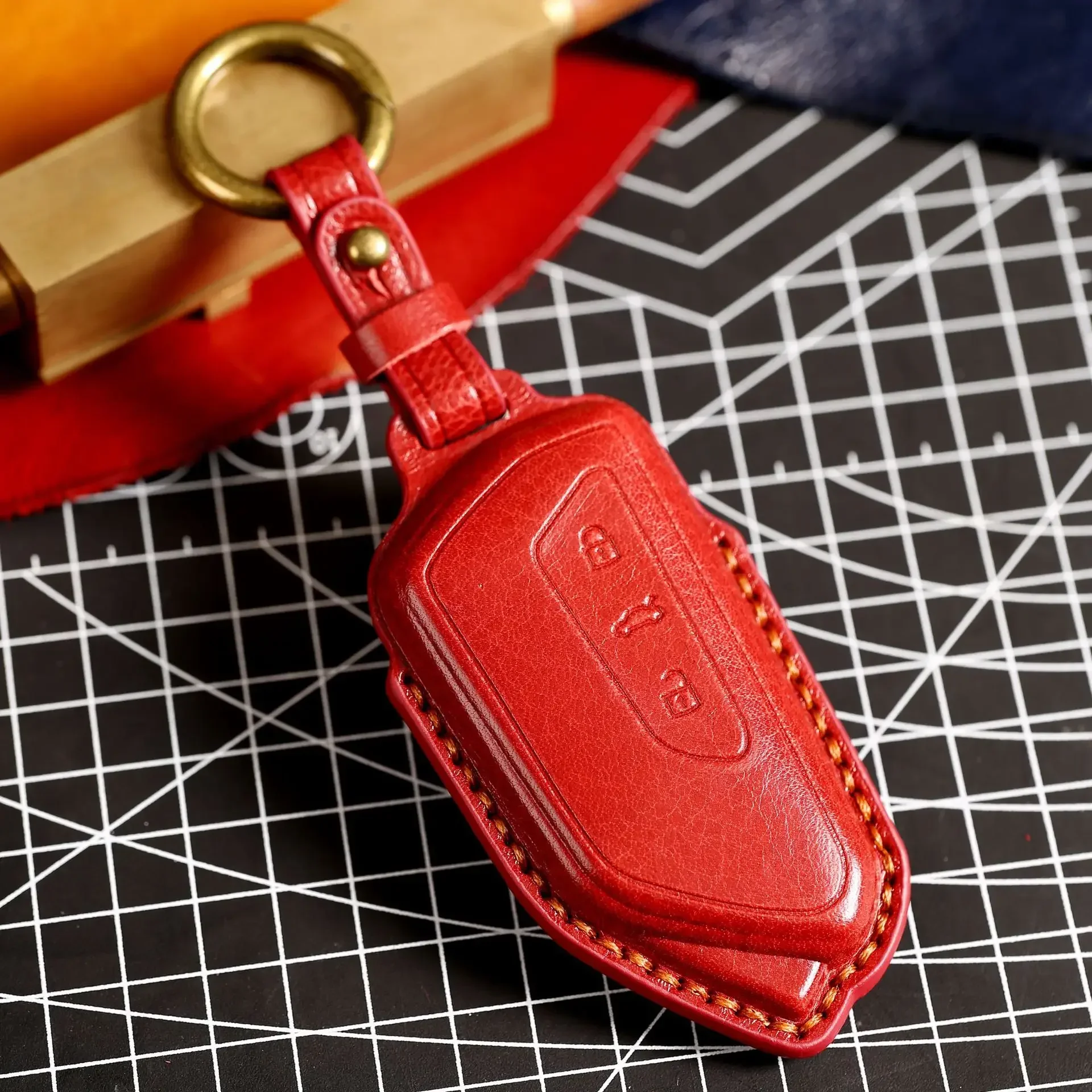 Leather Handmade Car key case For Skoda SEAT VW Golf 8 Mk8 3 BNT Key Fob Genuine Leather Case Cover Keyring Shell Bag