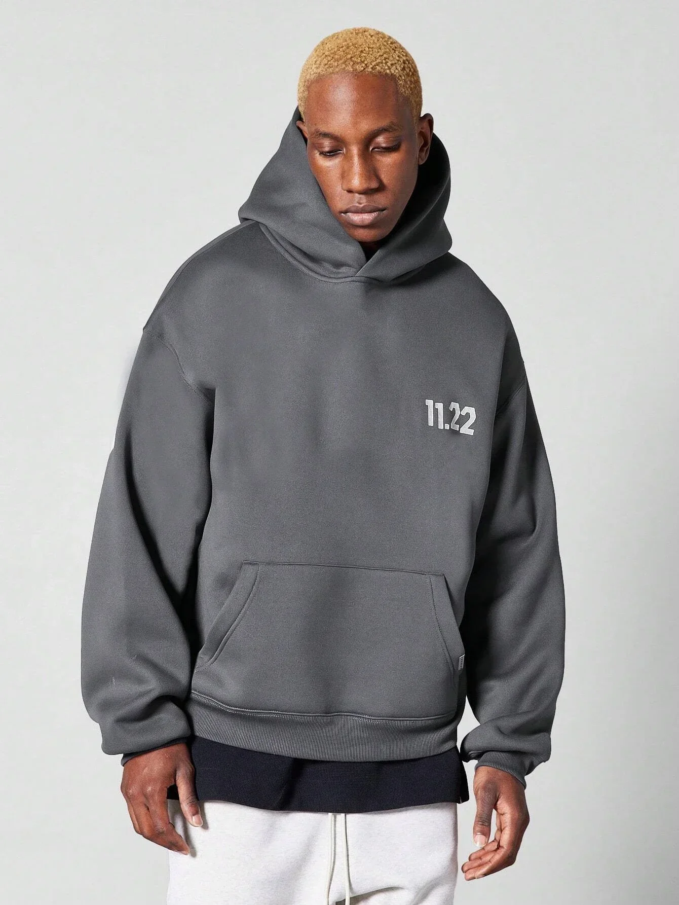 SUMWON Overhead Hoodie With Front And Back Prin sweatshirt tracksuit men hoodies for men streetwear men