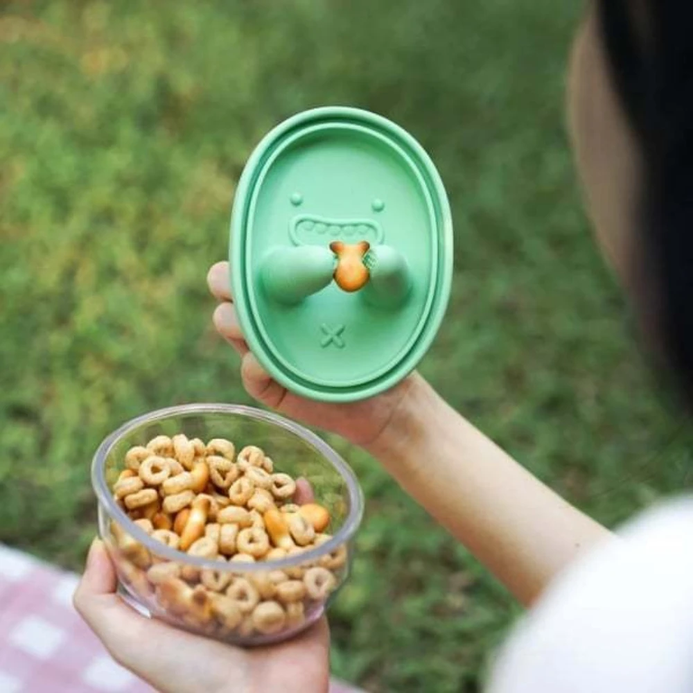 

Portable No-mess Snack Box Food Grade Snack Organizer Storage Box Reusable Kitchen Storage Box for Home and Travel Picnic Office