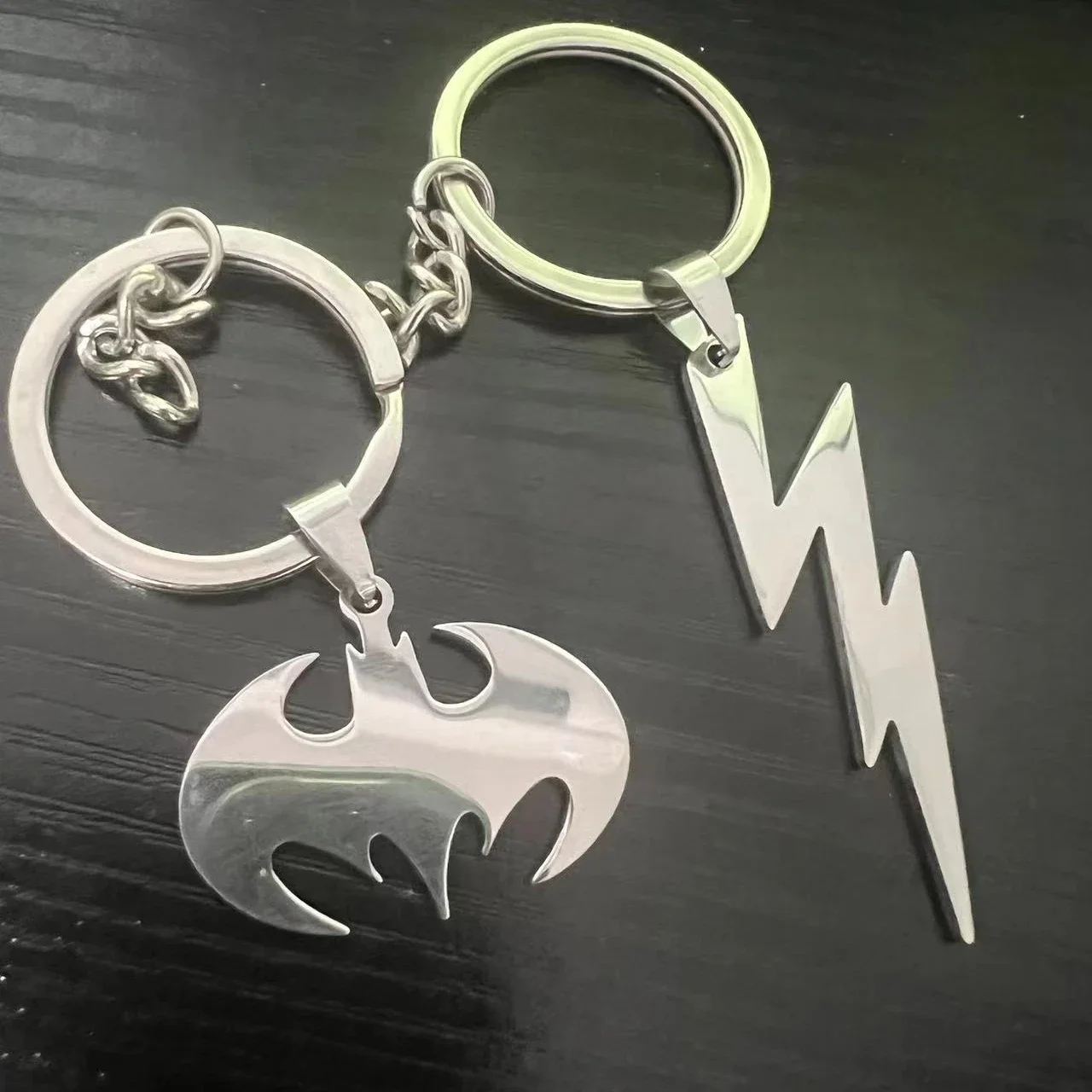 HNSP الخفافيش فلاش الفولاذ المقاوم للصدأ سلسلة بدلاية قلادة للرجال مجوهرات الصبي أنيمي اكسسوارات هدية