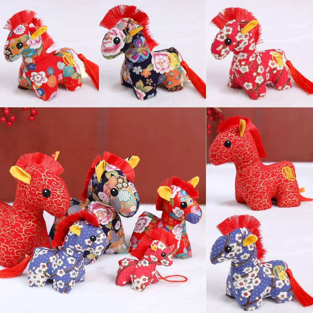 Kulturelles und kreatives Jahr des Pferdes, Beutel-Stickdesign, Glückssymbol, chinesisches Sternzeichen-Pferd, niedlicher Glückspferd-Anhänger