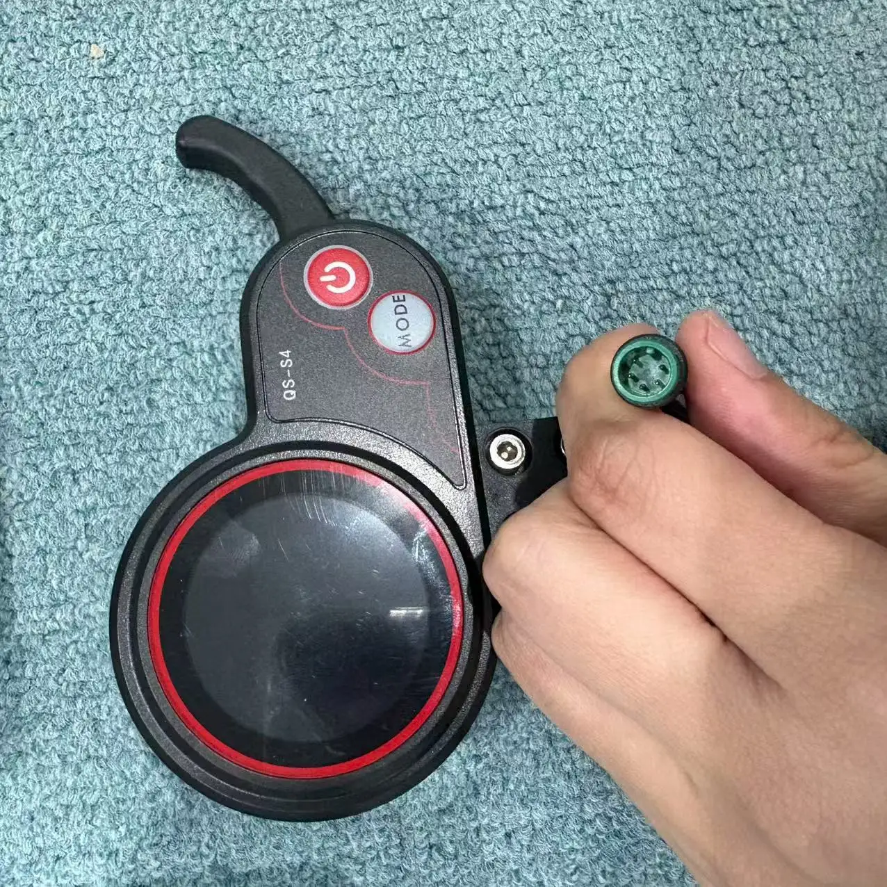 60v-72v-qs-s4-pantalla-lcd-del-acelerador-del-dedo-de-la-vespa-electrica-de-5-pines-con-el-conector-impermeable