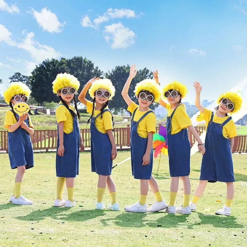 أزياء أنيمي العميل التأثيرية بأكمام قصيرة + بذلة + جوارب + مجموعة نظارات حقير لي أزياء حفلات الهالوين كرنفال الزي