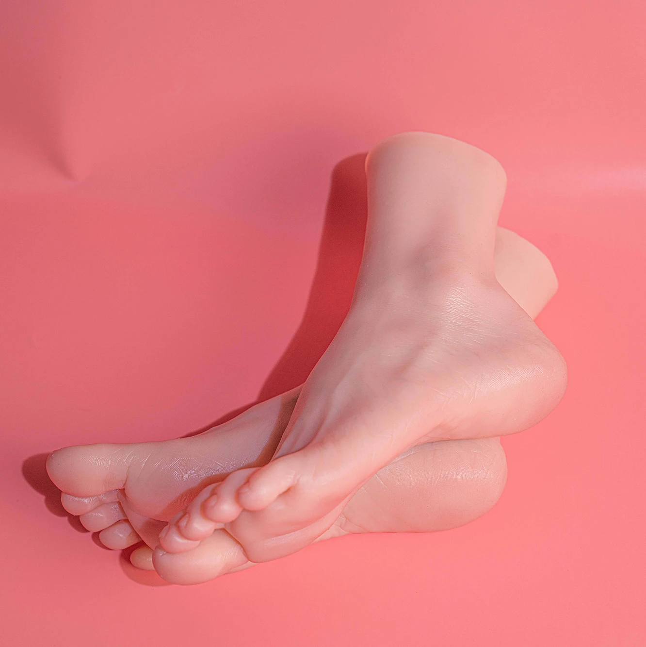 

1 женская силиконовая модель ног для взрослых и женщин, манекен для ног, реквизит для стрельбы, носки, дисплей ювелирных изделий, художественная коллекция, маленький TGJ36A