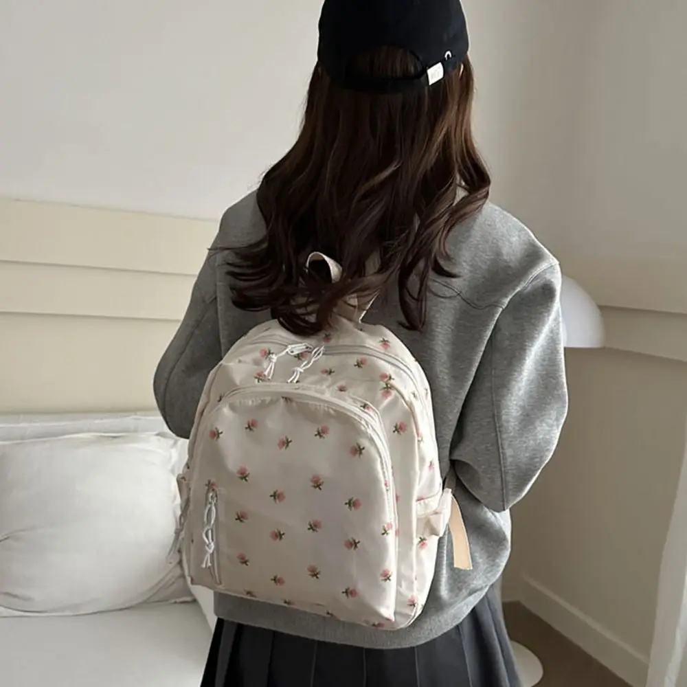 

Versatile Korean Styles Women Floral Backpack Large Capacity Zipper Closure School Bag Small Size Travel Bag Teenage Girls