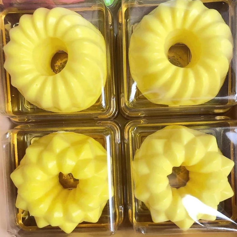 Simulation Pineapple Bun Baking Squeeze Toy Stress Relief Slow Rising Sensory Fidget Toys for Anxiety ADHD Autism Kids Adults