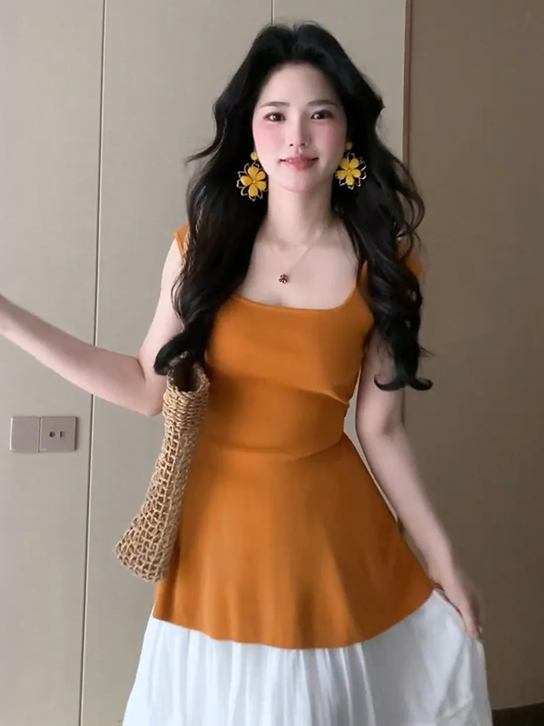 

Dopamine Orange Sleeveless Knitted Halter Vest Women Summer Beach Vacation Slimming Sexy Waist Top Korean Style