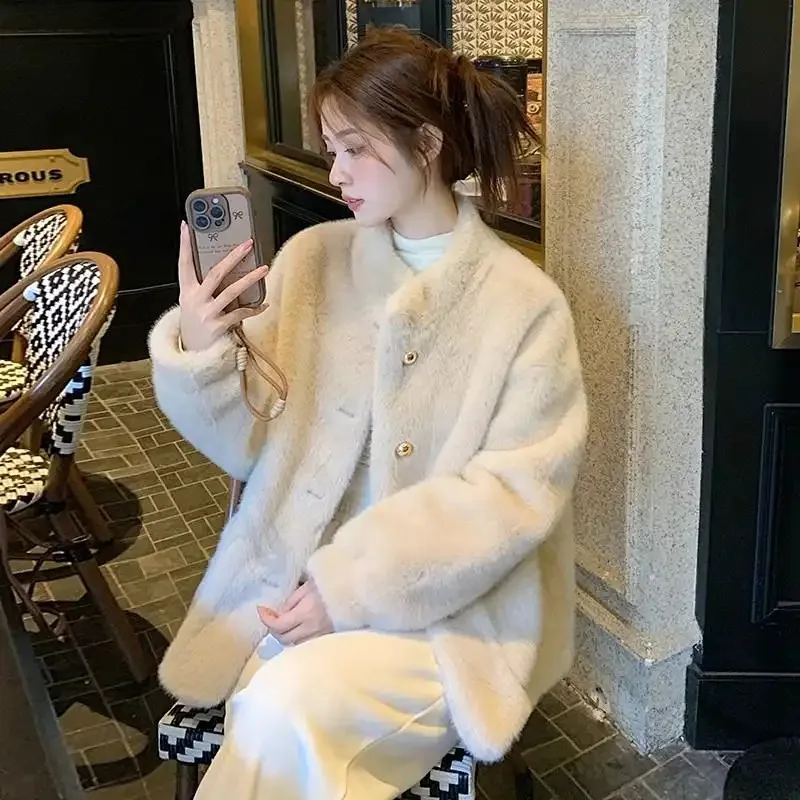 

Women's Autumn and Winter Solid Color Buttoned Long-sleeved Cardigan Flocked Fashion Casual Loose Jacket Top